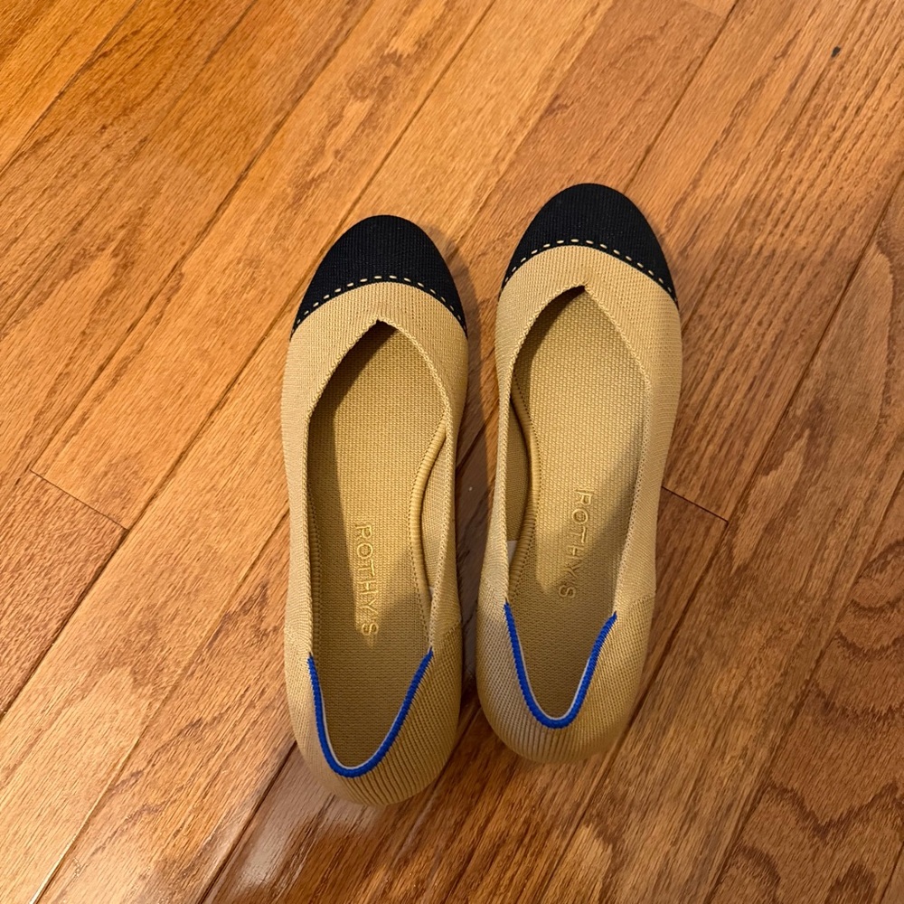 Rothy’s flats brand new size 7